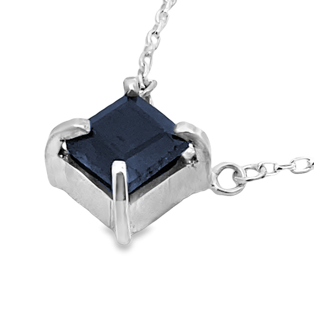 Blue Sapphire Prongs Necklace