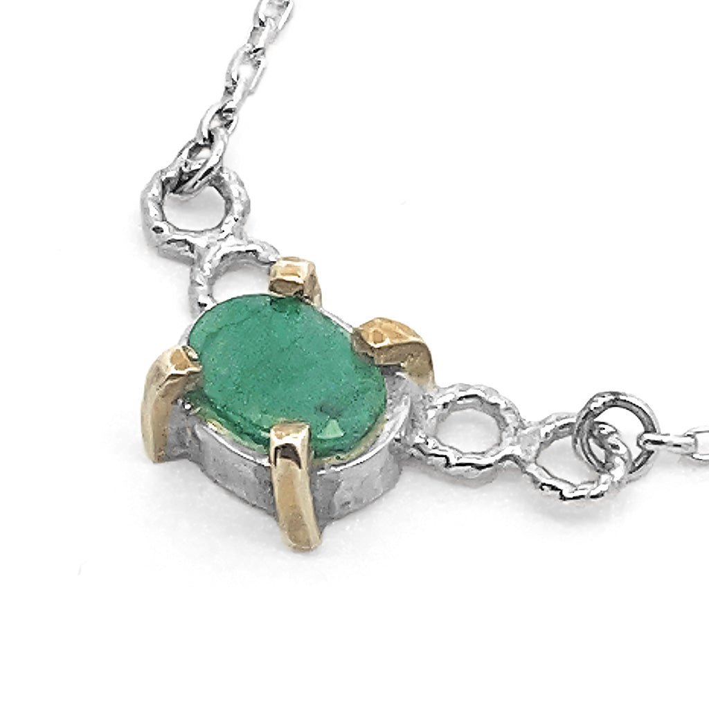 Emerald Prongs Necklace