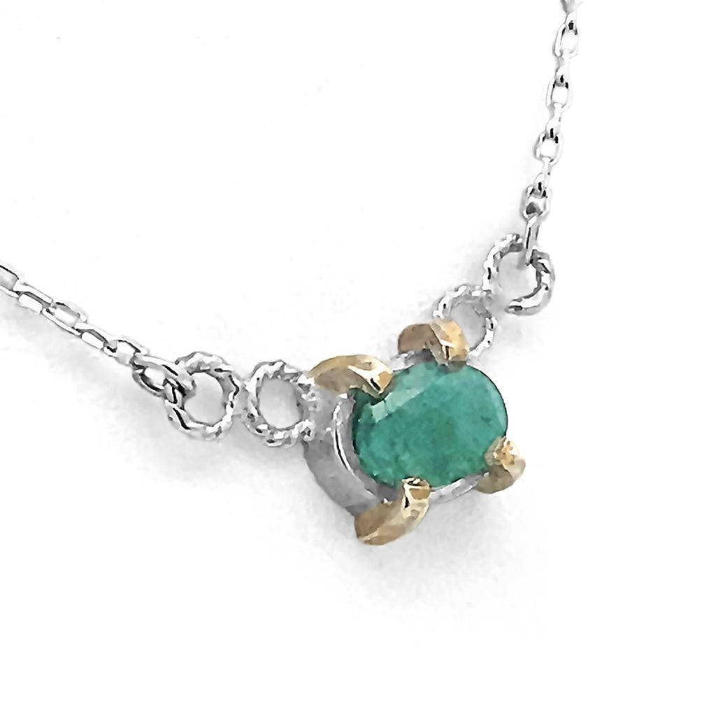 Emerald Prongs Necklace