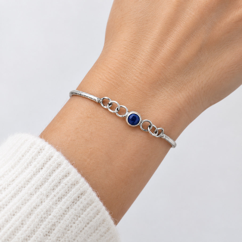 Flow-Fit Iolite Bracelet