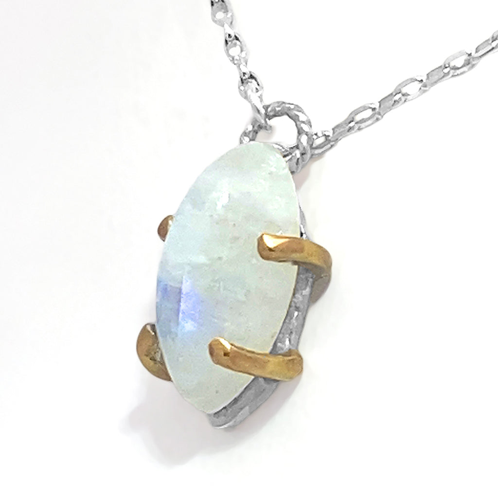 Rainbow Moonstone Prongs Necklace